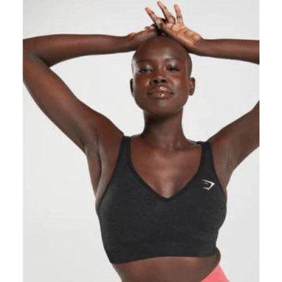 ⁦Gym Shark Vital Seamless 2.0 Sports Bra Black⁩ – תמונה ⁦4⁩