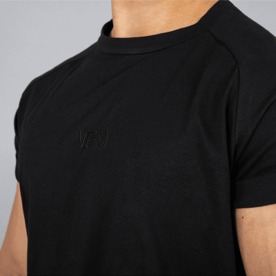 ⁦Versa Forma Vendor T-Shirt Black⁩ – תמונה ⁦4⁩