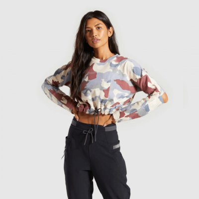 Gym Shark Box Utility Cropped Sweater Camo – תמונה 1