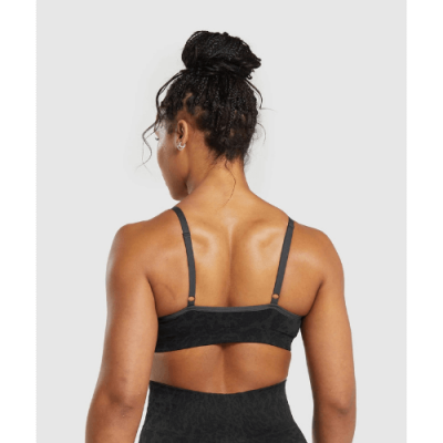 ⁦Gym Shark Adapt Safari Seamless Sports Bra Black/Asphalt Grey⁩ – תמונה ⁦3⁩