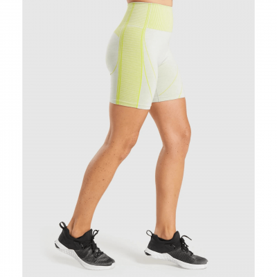 ⁦Gym Shark Hyper Amplify Shorts Light Grey Marl/Lime Green⁩ – תמונה ⁦3⁩