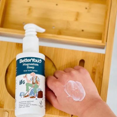 ⁦BetterYou Magnesium Sleep Kid's Body Lotion 135 ml⁩ – תמונה ⁦4⁩