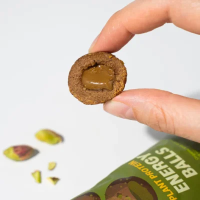 ⁦Vilgain Organic Plant Protein Energy Balls 15 x 45g⁩ – תמונה ⁦3⁩