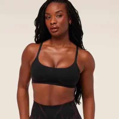 Gymshark Storm Seamless Sports Bra Black/Rich Maroon